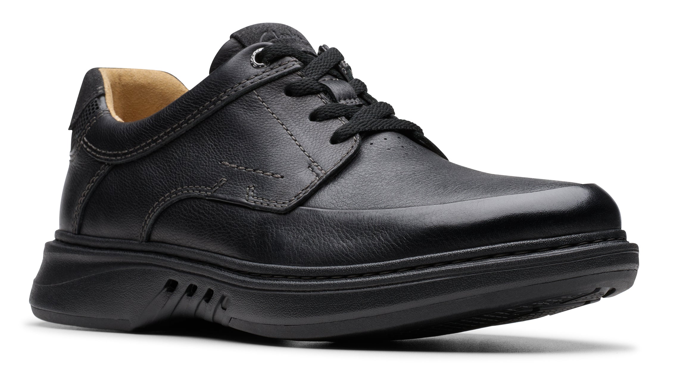 Clarks mens shoes near me best sale