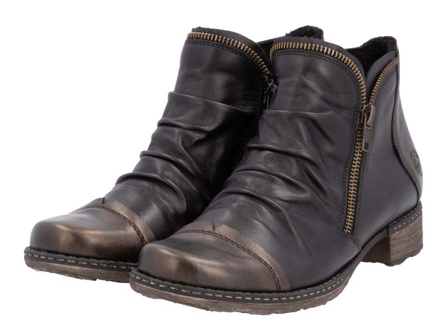 Black Side Zip Boot