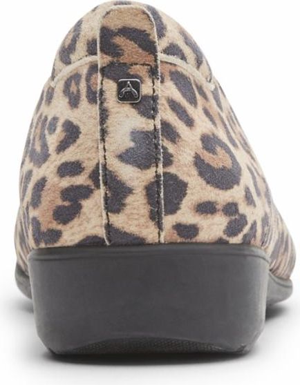 Aravon Shoes Abbey Ballet Animal Print - Narrow