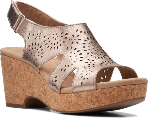 Clarks Sandals Giselle Bay Metallic