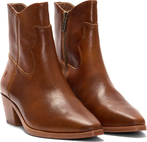 Frye Boots Ellen Jet Boot Cognac