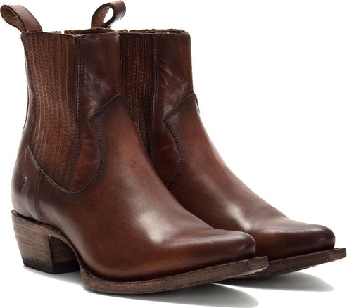 Frye Boots Sacha Chelsea Cognac