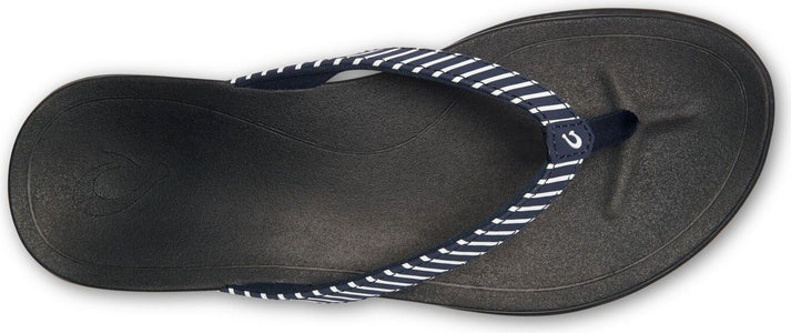 OluKai Sandals Women's Ho'opio Trench Blue / Stripe