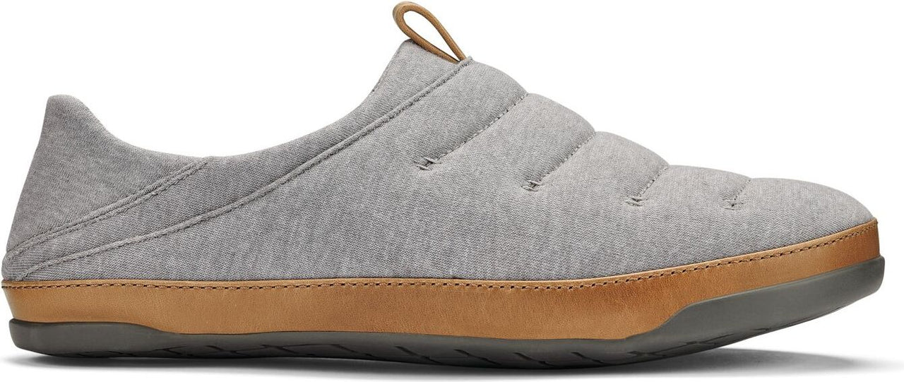 OluKai Slippers Men's Mahana Vapor / Sahara