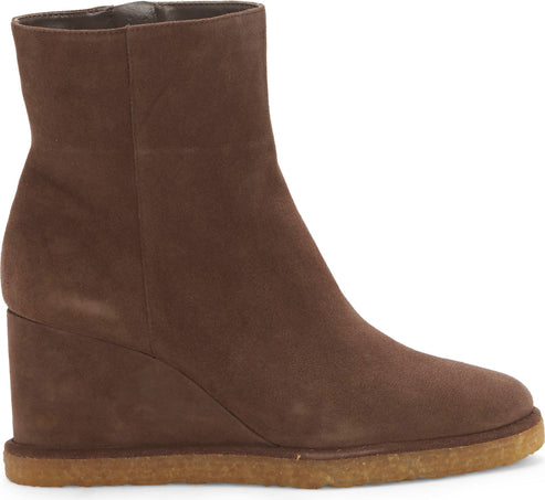 Vince Camuto Boots Bevvisa True Suede Sable